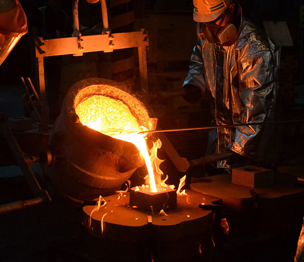 Carbure de calcium pour la désulfuration de l'acier et le traitement métallurgique