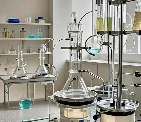 Le carbure de calcium comme matière première chimique : production d'acétylène, de PVC et de produits chimiques industriels
