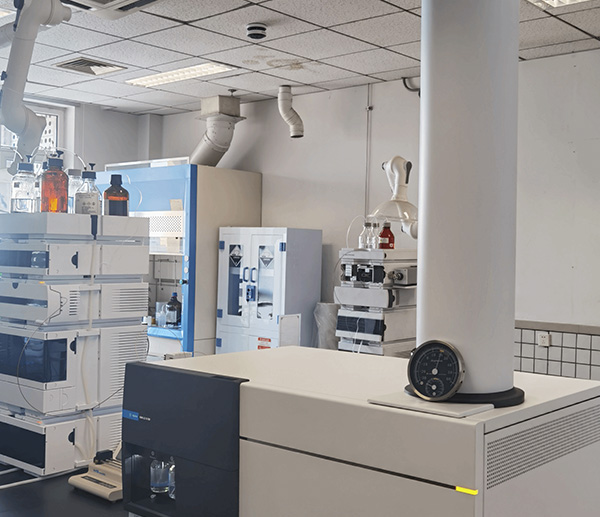 Le carbure de calcium comme matière première chimique : production d'acétylène, de PVC et de produits chimiques industriels